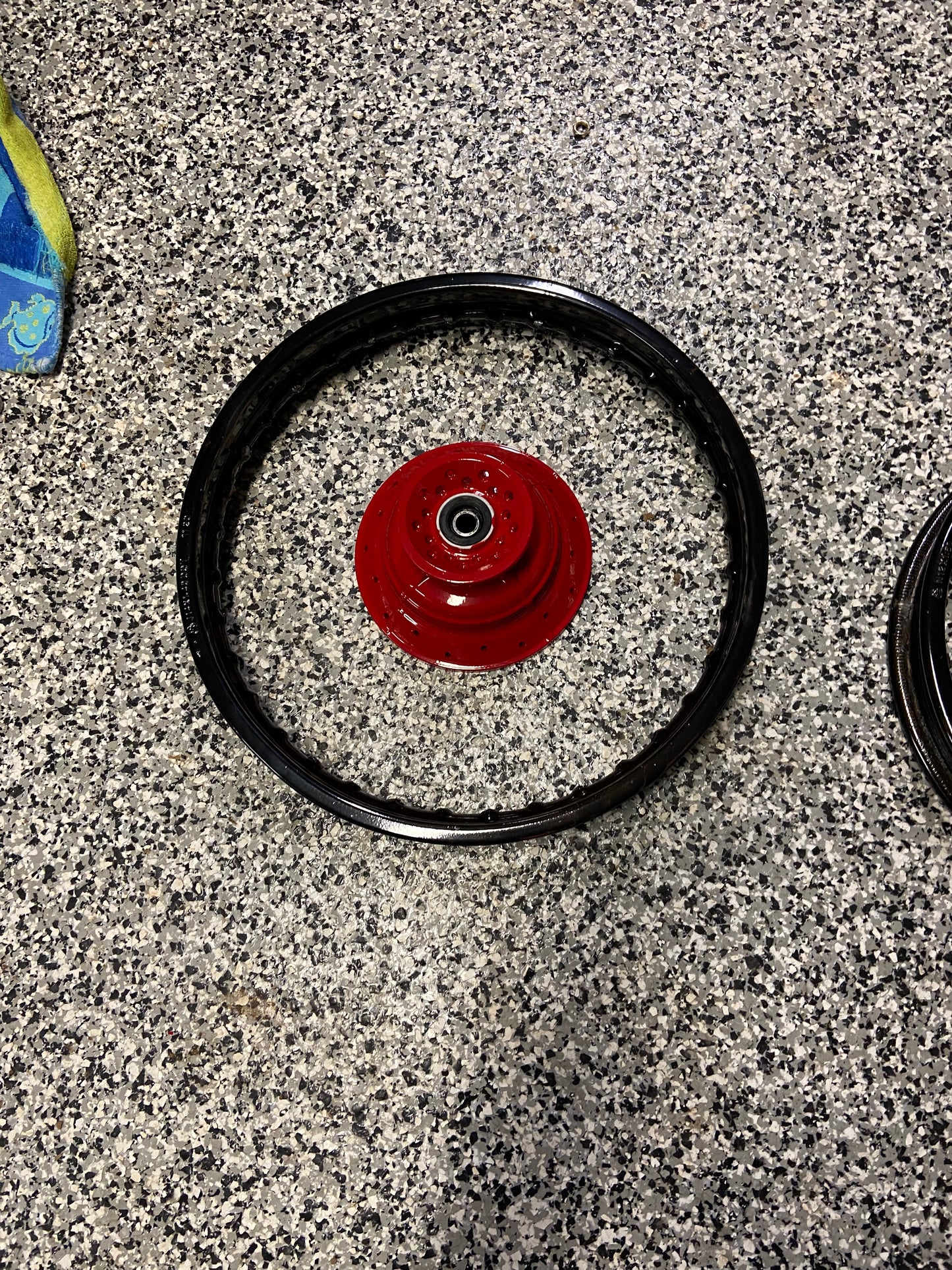 Powder coat Pit-bike hubs