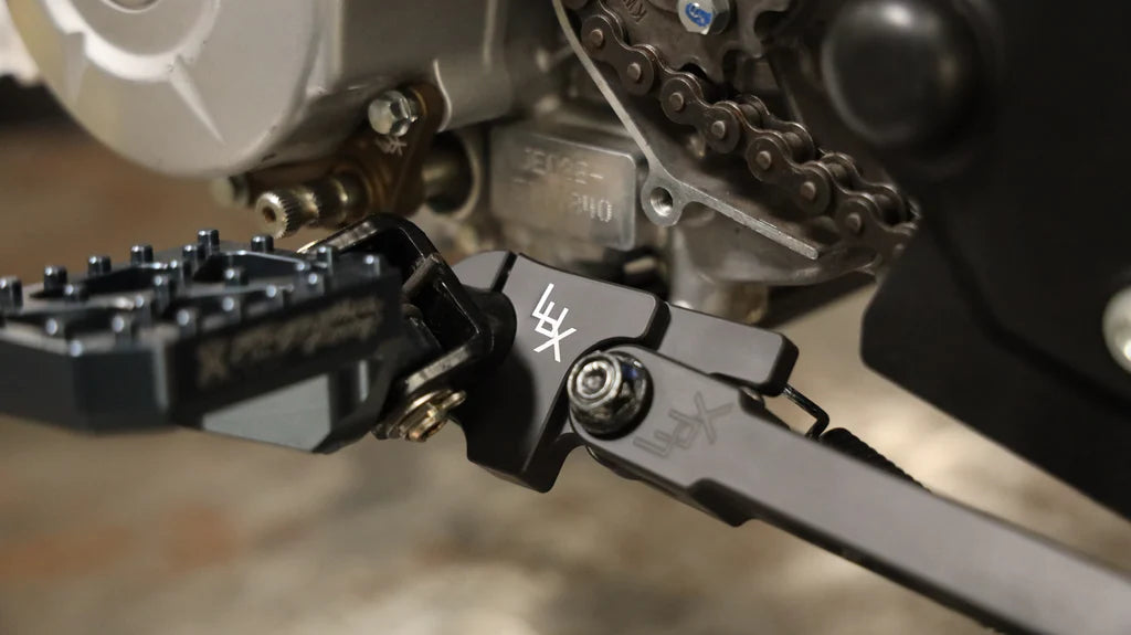 LUX BILLET UNIVERSAL KICKSTAND BRACKET CRF 110