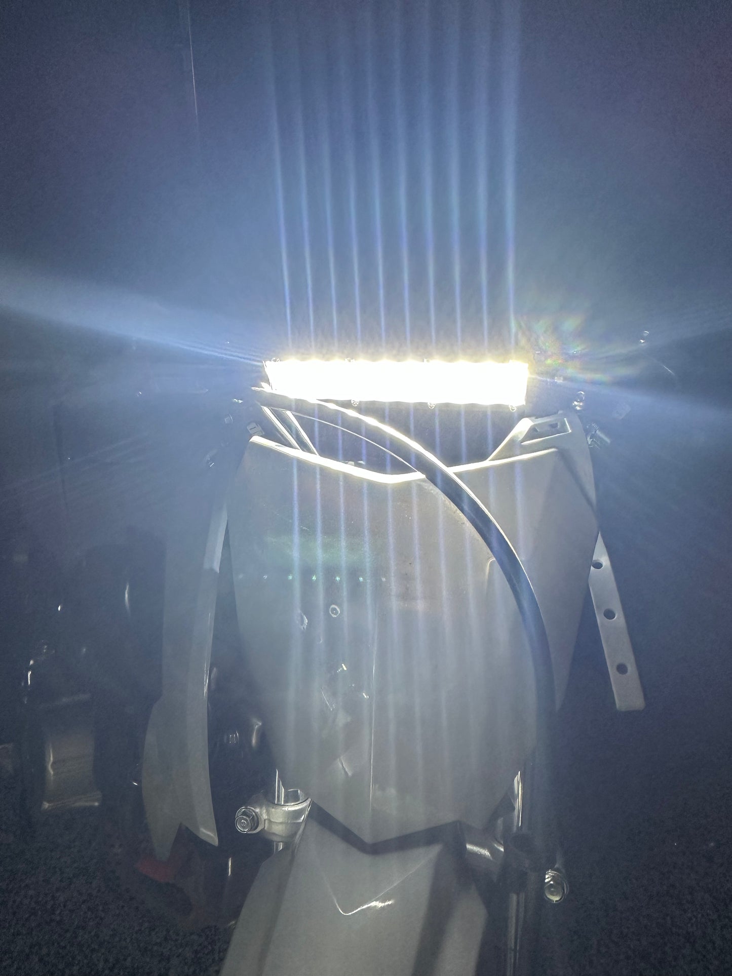 Plug and play lightbar